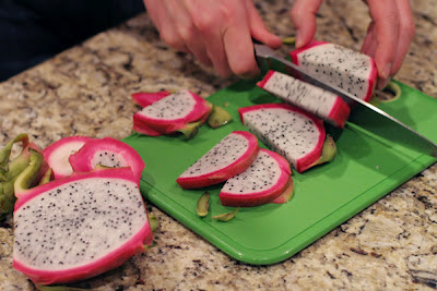 Sabendo conteúdo Dragon Fruit  cheio de nutrientes da fruta