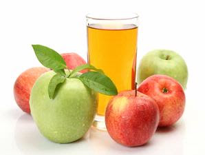 benefícios do suco da maçã pra  saúde 